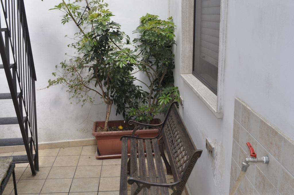 Casa Vacanza L'Aquilone Campi Salentina Exterior photo